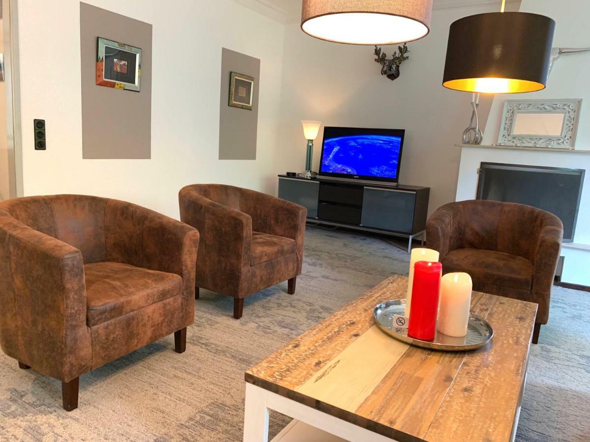 Besotel Erkrath- Schicke Fewo Oder Apartments Zentral Naehe Bahnhof Und Autobahn Im Neandertal Mit Glasfaser Wlan Und Freies Parken エクステリア 写真