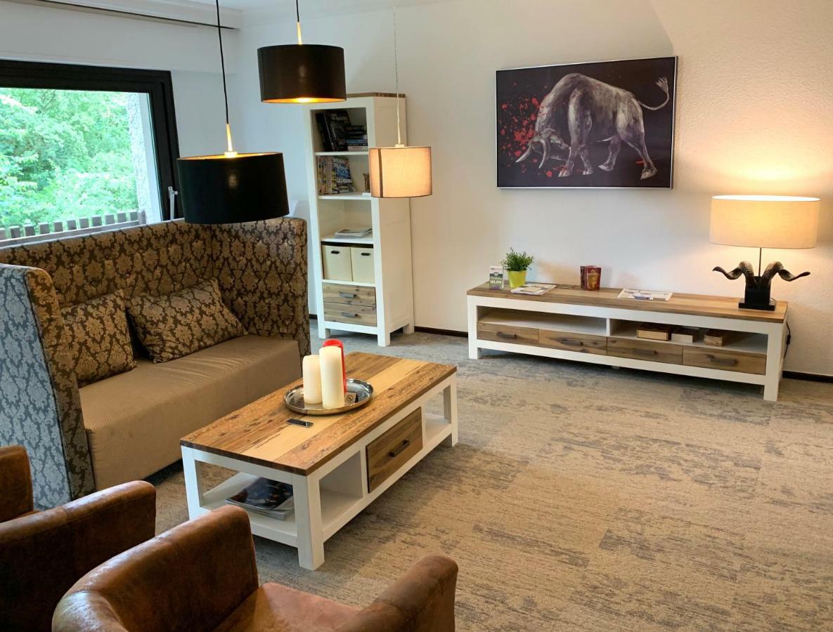 Besotel Erkrath- Schicke Fewo Oder Apartments Zentral Naehe Bahnhof Und Autobahn Im Neandertal Mit Glasfaser Wlan Und Freies Parken エクステリア 写真